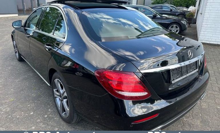 Mercedes-Benz E 220 Avantgarde LED Headup Kam Panora 2019 full