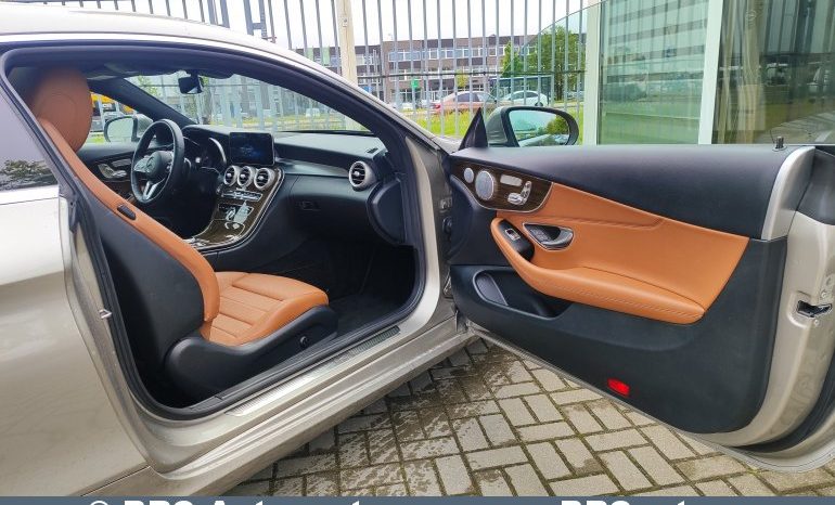 Mercedes-Benz C 300 2.0 4MATIC Automatas 2019 full