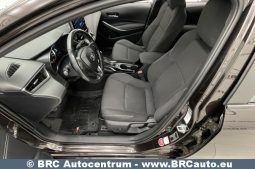 Toyota Corolla 1.2T Automatas 2019 full