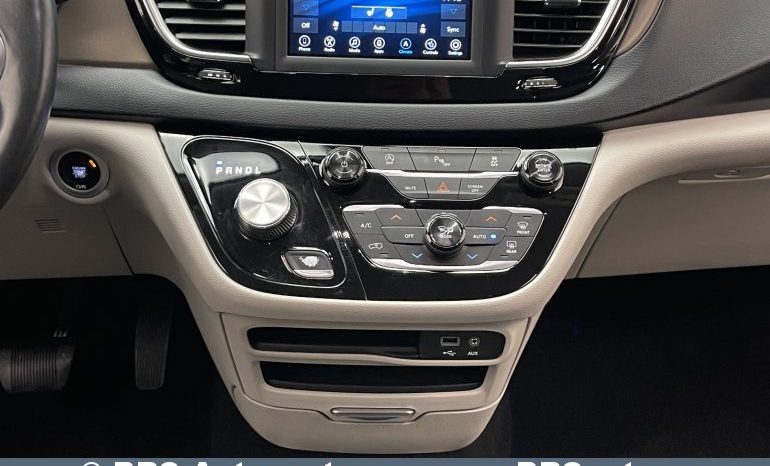 Chrysler Pacifica 3.6 V6 Automatas 2019 full
