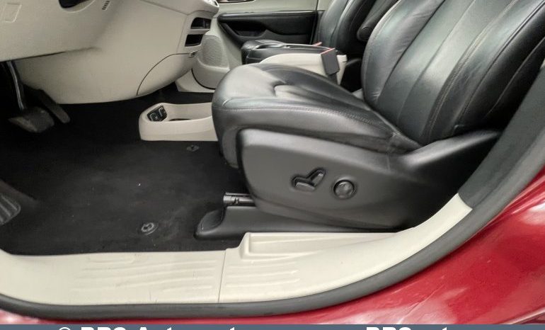 Chrysler Pacifica 3.6 V6 Automatas 2019 full