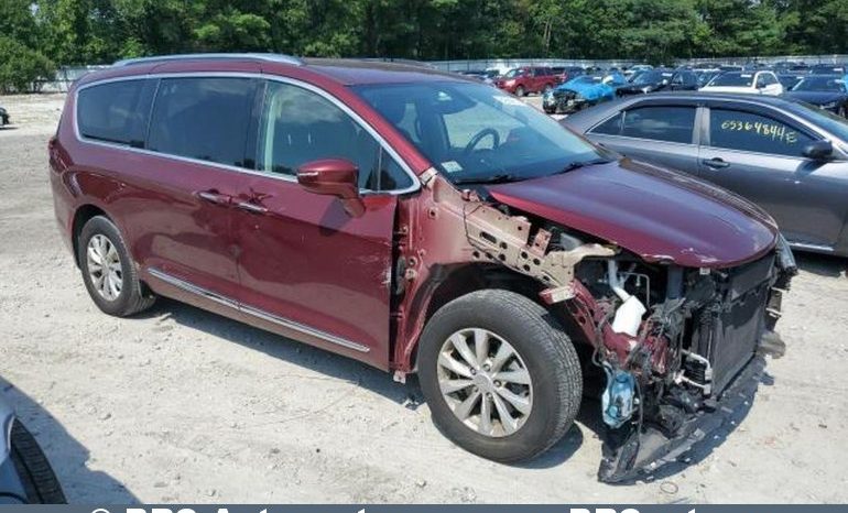 Chrysler Pacifica 3.6 V6 Automatas 2019 full