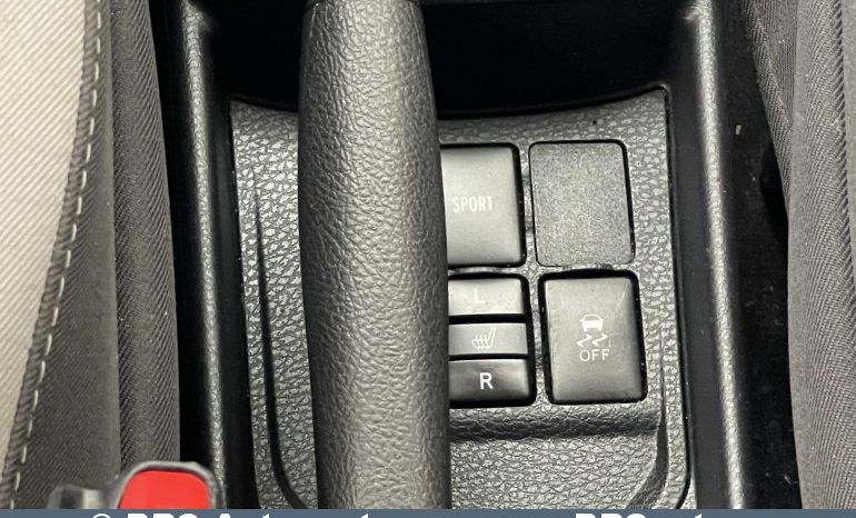 Toyota Yaris 1.5 Dual VVT-i Multidrive Y20 Automatas 2020 full