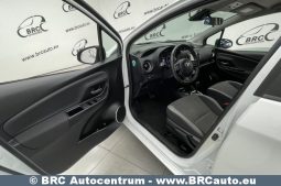 Toyota Yaris 1.5 Dual VVT-i Multidrive Y20 Automatas 2020 full