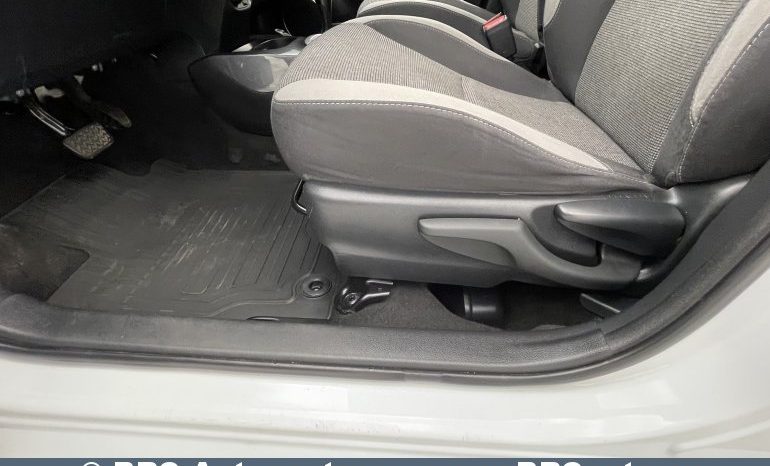 Toyota Yaris 1.5 Dual VVT-i Multidrive Y20 Automatas 2020 full