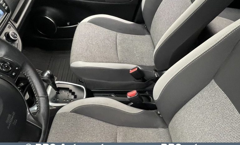 Toyota Yaris 1.5 Dual VVT-i Multidrive Y20 Automatas 2020 full