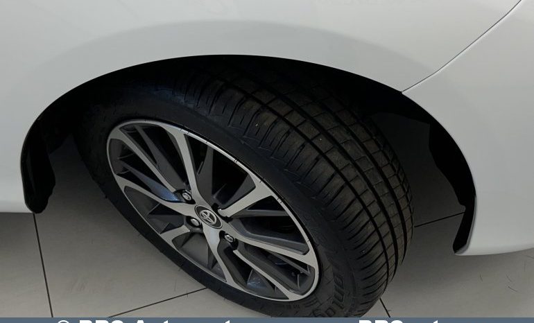Toyota Yaris 1.5 Dual VVT-i Multidrive Y20 Automatas 2020 full