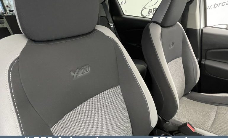 Toyota Yaris 1.5 Dual VVT-i Multidrive Y20 Automatas 2020 full