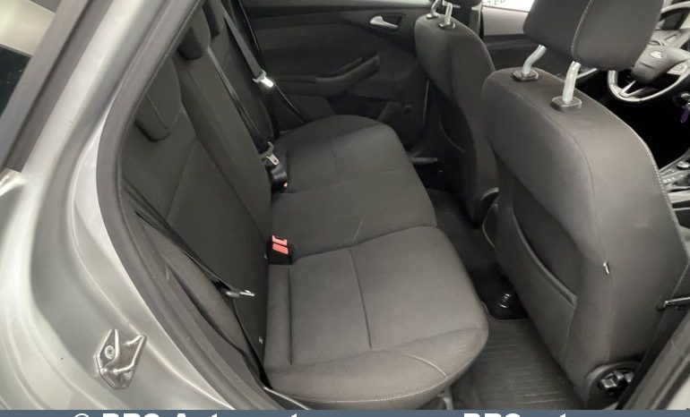 Ford Focus 1.6 Automatas 2015 full