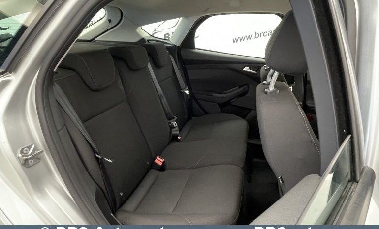 Ford Focus 1.6 Automatas 2015 full