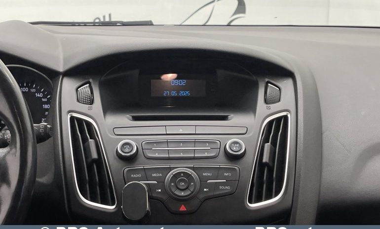 Ford Focus 1.6 Automatas 2015 full