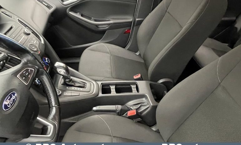 Ford Focus 1.6 Automatas 2015 full