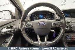 Ford Focus 1.6 Automatas 2015 full