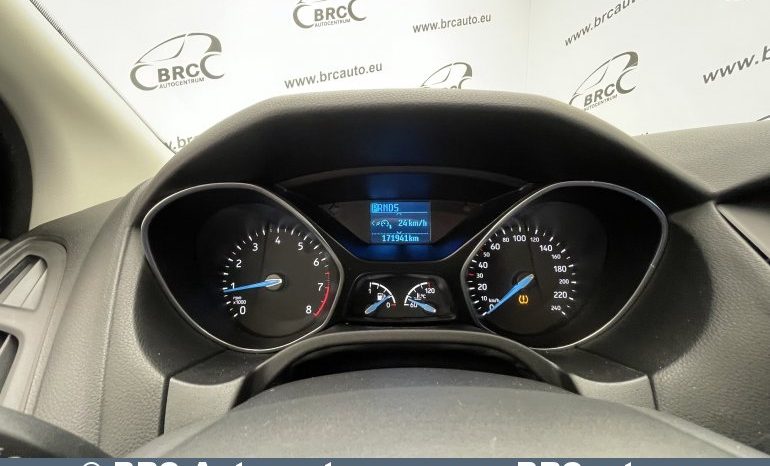 Ford Focus 1.6 Automatas 2015 full