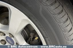 Ford Focus 1.6 Automatas 2015 full