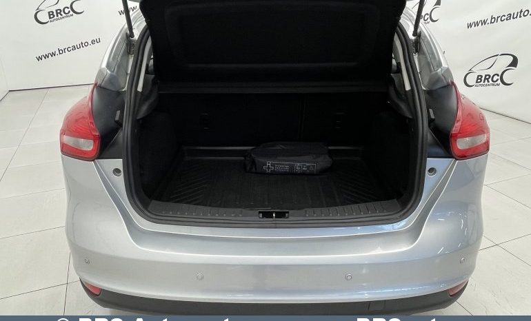 Ford Focus 1.6 Automatas 2015 full