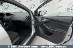 Ford Focus 1.6 Automatas 2015 full