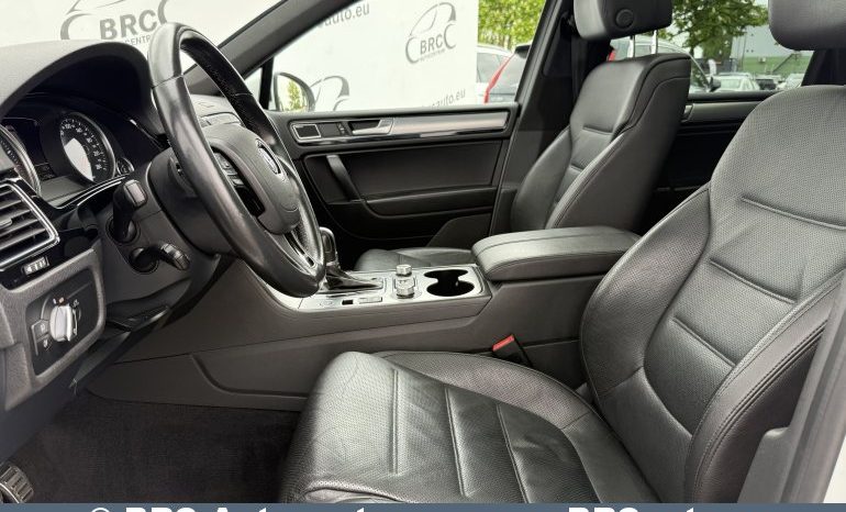 Volkswagen Touareg 3.0 V6 TDI 4Motion R-Line Automatas 2015 full