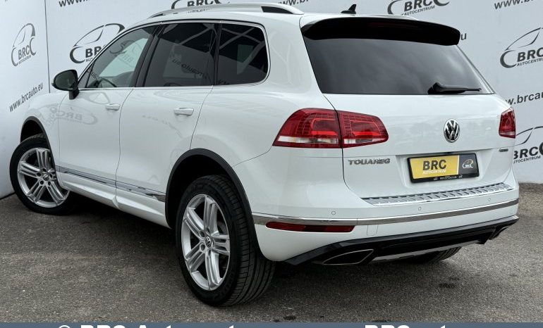 Volkswagen Touareg 3.0 V6 TDI 4Motion R-Line Automatas 2015 full