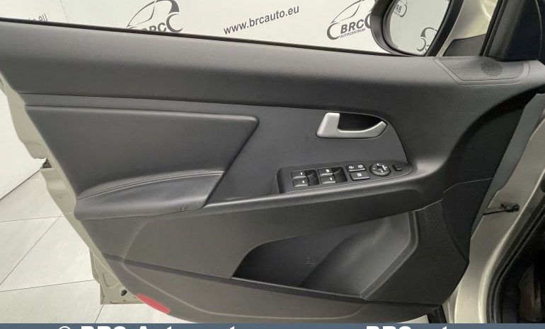 Kia Sportage 2.0 CVVT AWD 2012 full