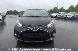 Toyota Yaris Hybrid 5d Hatchback 1.5 HSD Act 2017 full