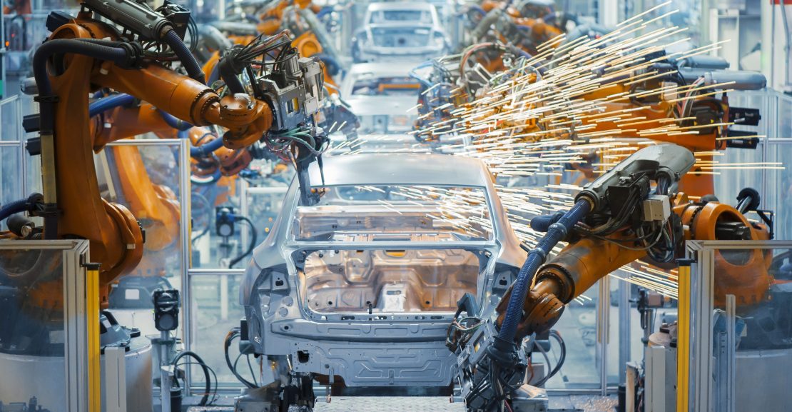 Automobilių gamykla (Shutterstock nuotr.)