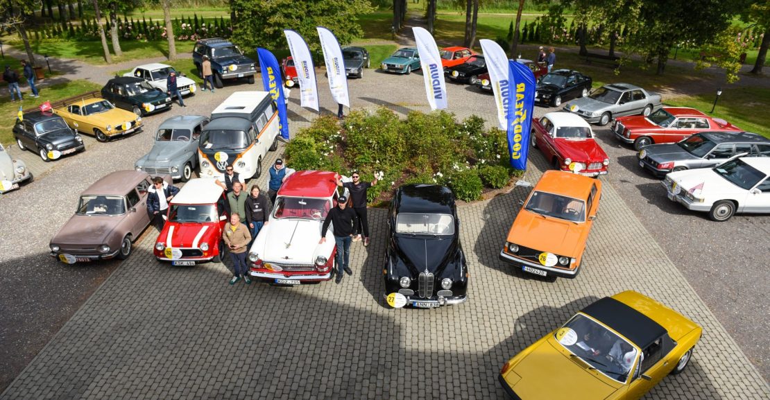 Istorinių automobilių festivalis Utenos krašto keliais