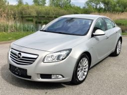 Opel Insignia 2010 full