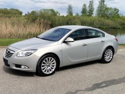 Opel Insignia 2010 full