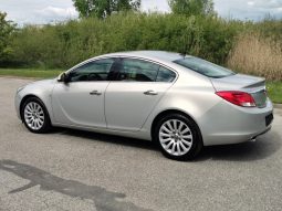 Opel Insignia 2010 full