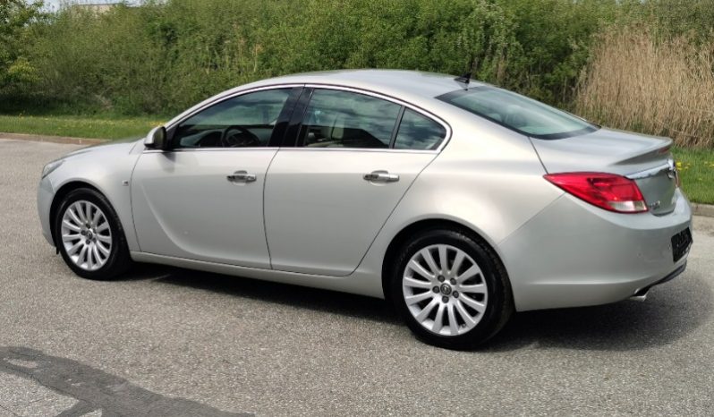 Opel Insignia 2010 full
