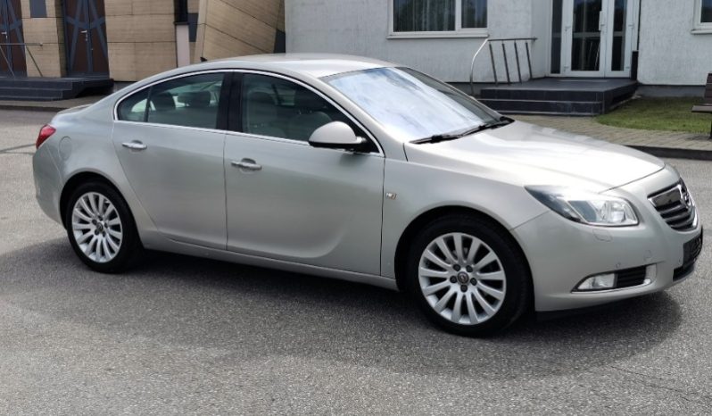 Opel Insignia 2010 full