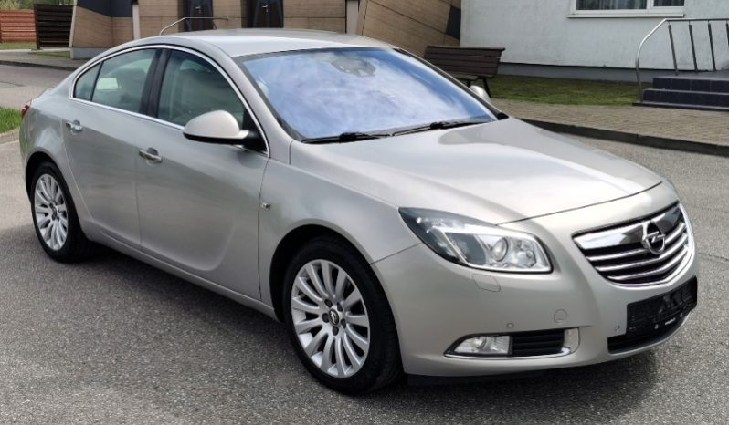 Opel Insignia 2010 full
