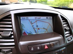 Opel Insignia 2010 full