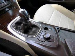 Opel Insignia 2010 full