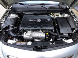 Opel Insignia 2010 full
