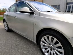 Opel Insignia 2010 full