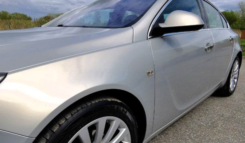 Opel Insignia 2010 full