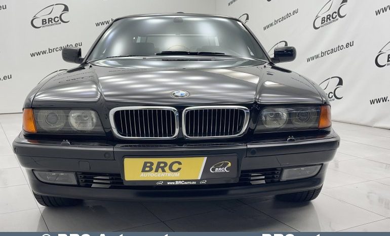 BMW 750 iL V12 Automatas 1998 full