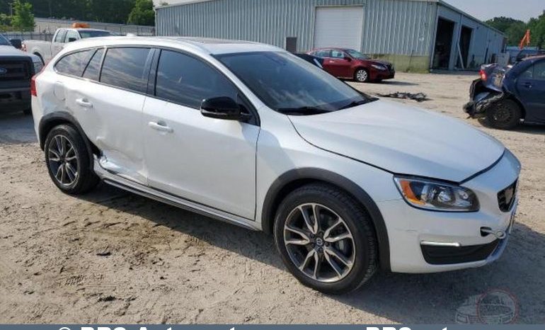 Volvo V60 Cross Country 2.0 T5 AWD Automatas 2017 full