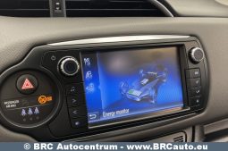 Toyota Yaris Hybrid 5d Hatchback 1.5 HSD Act 2017 full