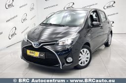 Toyota Yaris Hybrid 5d Hatchback 1.5 HSD Act 2017 full