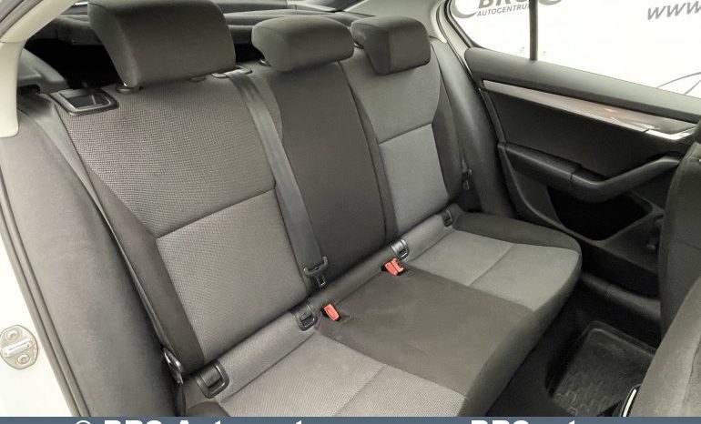 Skoda Octavia 1.6TDI Active 2016 full