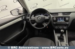 Skoda Octavia 1.6TDI Active 2016 full