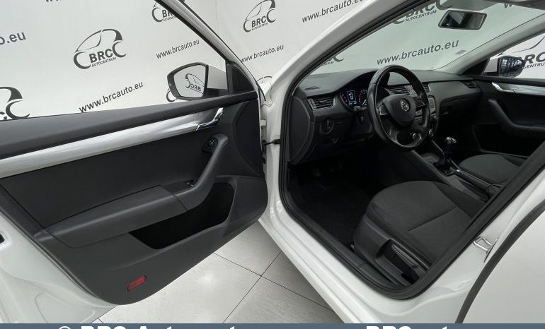 Skoda Octavia 1.6TDI Active 2016 full