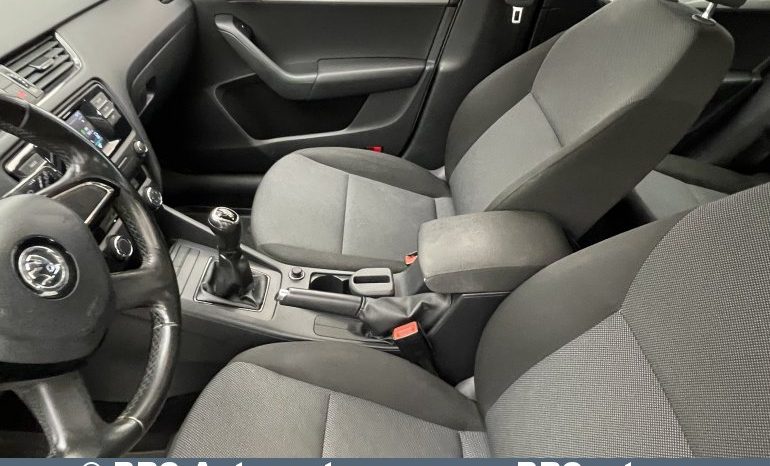 Skoda Octavia 1.6TDI Active 2016 full