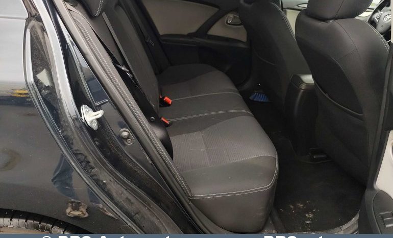 Toyota Avensis 1.8i Automatas 2016 full
