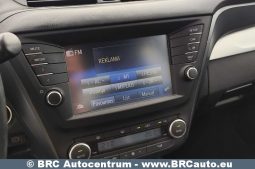 Toyota Avensis 1.8i Automatas 2016 full