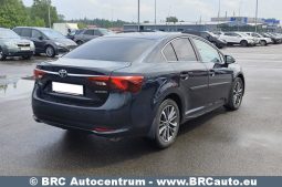 Toyota Avensis 1.8i Automatas 2016 full