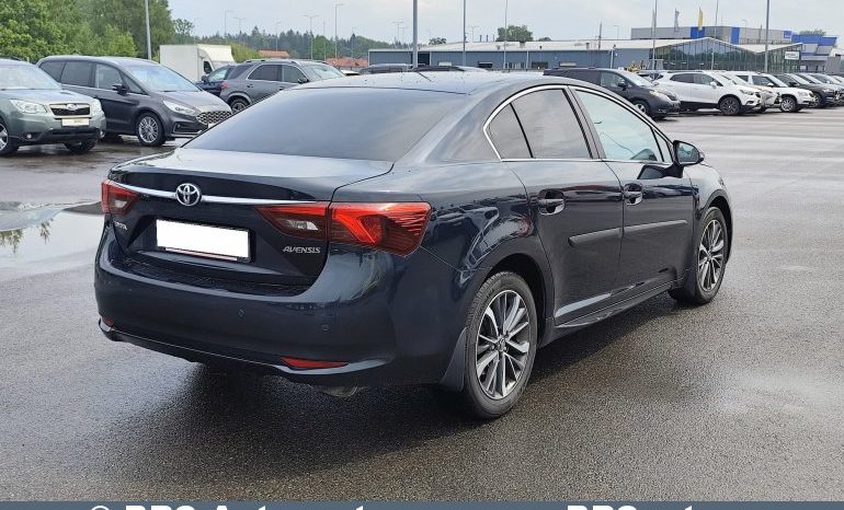 Toyota Avensis 1.8i Automatas 2016 full